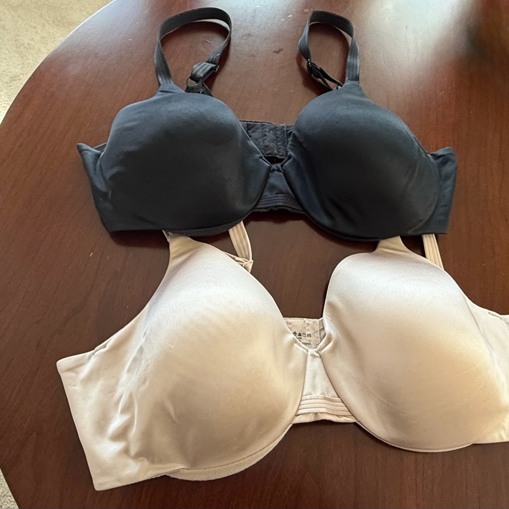 Bali Two Elegant Women’s Bras, 38C Black and Beige.